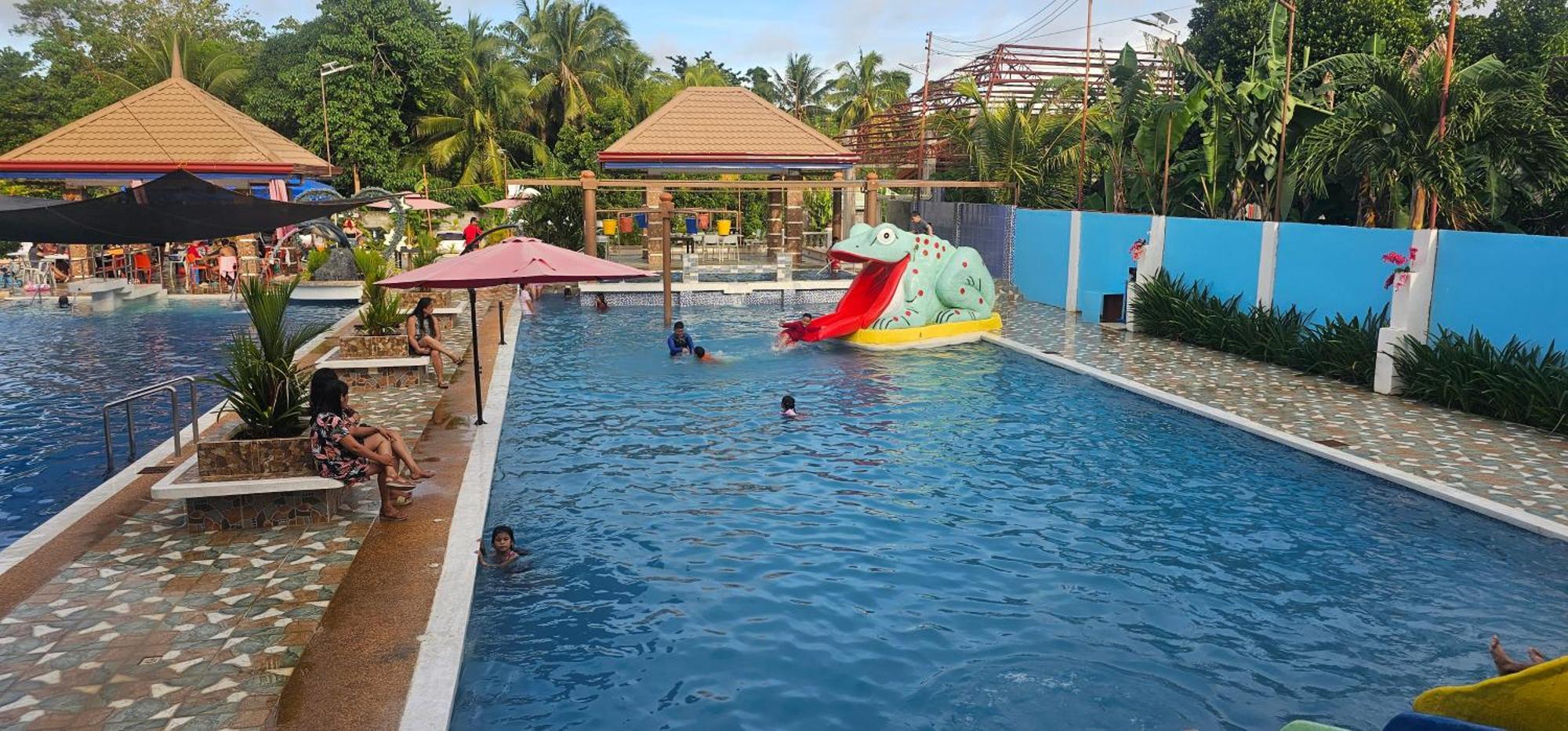 Pmg Islandscape Resort Siquijor Exterior photo